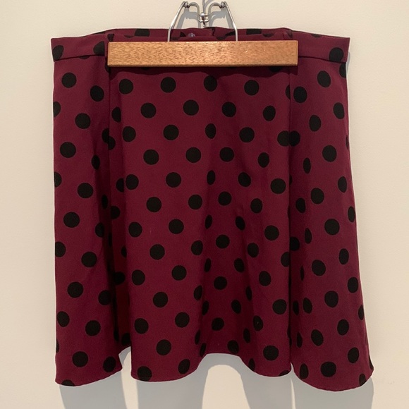 Maroon polka dot mini skirt size 10 - Picture 1 of 4